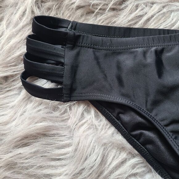 Black Adjustable String Tie Bikini - Picture 5 of 7
